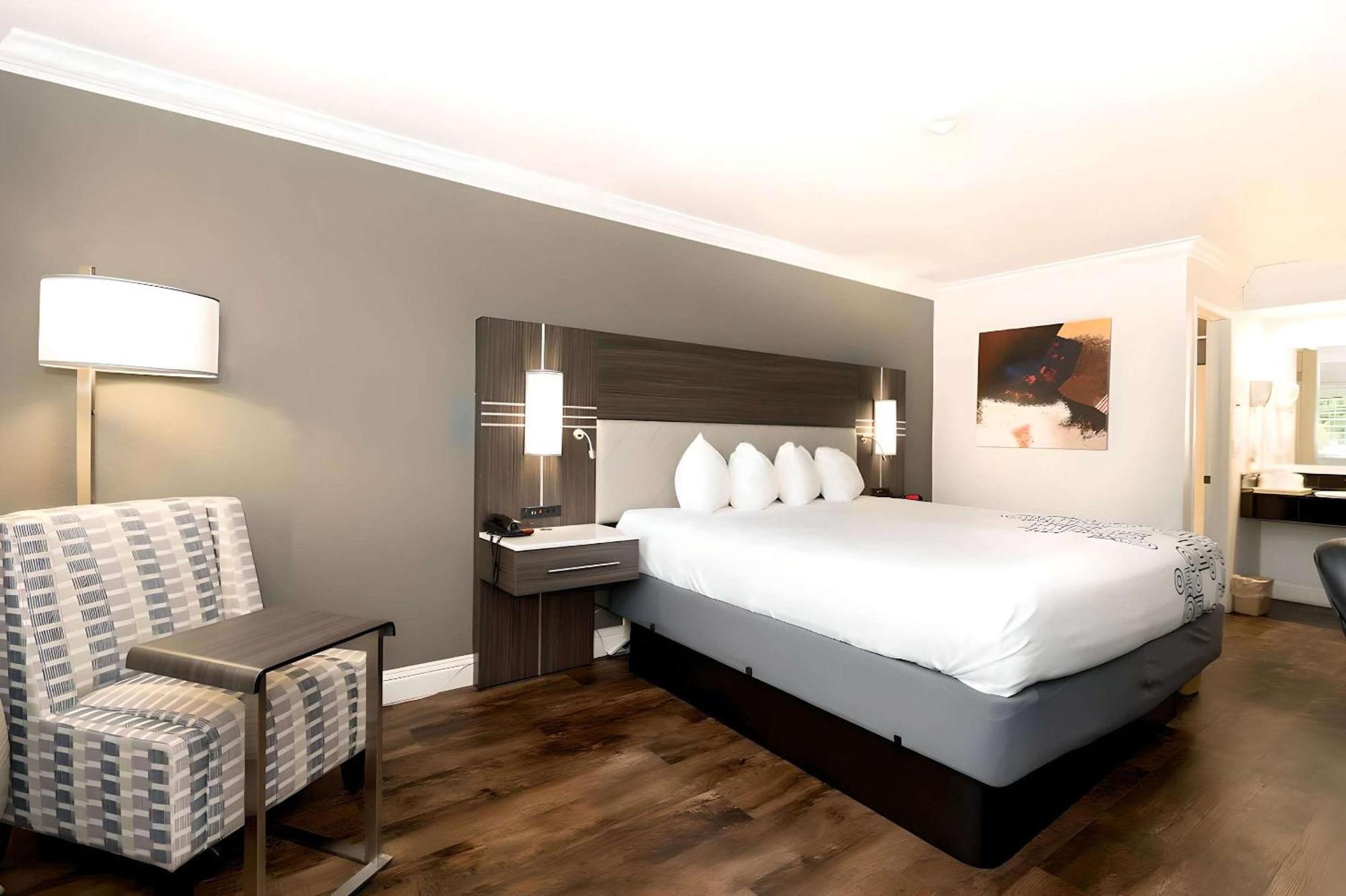 Rodeway Inn San Jose Hwy-101 Tully Rd Exit Buitenkant foto